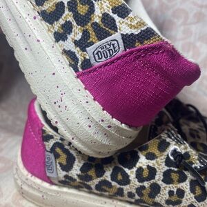 Hey Dude Kids Leopard Sneakers with Fuchsia Highlights. Youth size 1